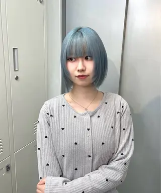 ミディアム カラー 柏木 理那のヘアスタイル