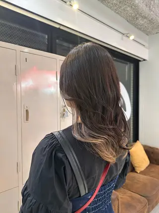 セミロング カラー 🧤高明度ハイトーン 🧤莉音のヘアスタイル