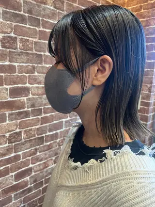 セミロング カラー パーマ ヘアアレンジ メンズ キッズ ネイル マツエク・マツパ アイブロウ 久木原 ゆりのヘアスタイル