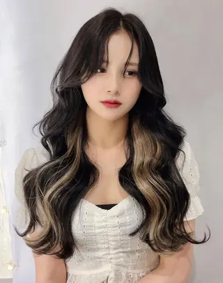 ロング 💎エクステ× 🩵カラーBIZEのヘアスタイル