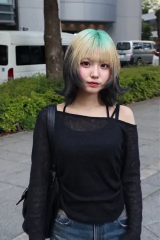 ミディアム カラー レイヤー/ブリーチ iwamiya岩見谷のヘアスタイル