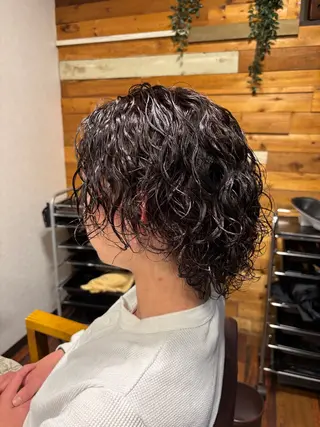 ミディアム リレイス 伊藤愛斗のヘアスタイル