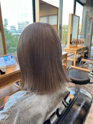 ミディアム ブリーチなしベージュ カラー佐藤華厘のヘアスタイル