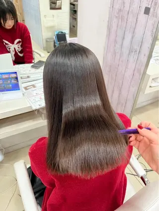 ロング [髪質改善カラー] 結城のヘアスタイル