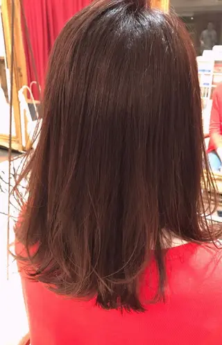 セミロング カラー 大人女性ショート専門 tomodaのヘアスタイル