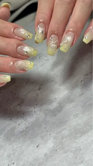 ネイル Prettiest nailのネイルデザイン
