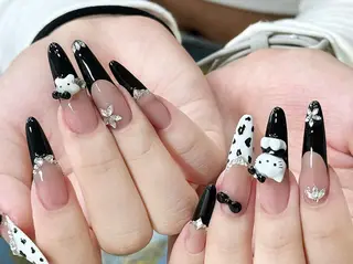 ネイル Pure&Rich Nailのネイルデザイン
