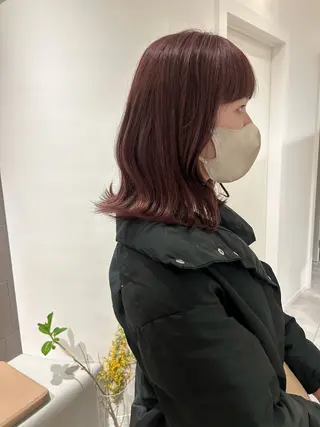 ミディアム カラー オリーブベージュ/ ブリーチなし透明感のヘアスタイル