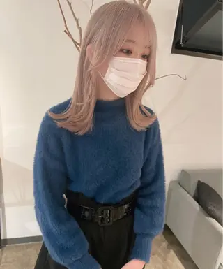 セミロング カラー ✨艶ブリーチカラー ✨四ノ宮裕己のヘアスタイル