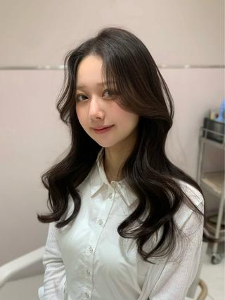 ロング カラー ヘアアレンジ レイヤーカット/ 小塩 萌々香のヘアスタイル
