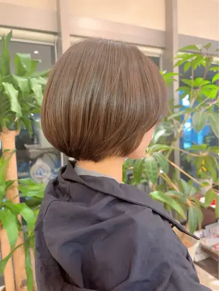 ショート 小林 巧実 / ショートボブ顔周りのヘアスタイル