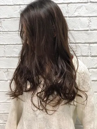 ロング カラー 韓国レイヤー×艶髪 ハイトーンRyukiのヘアスタイル