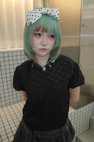ミディアム カラー Momoka🪷 /ハイトーンのヘアスタイル
