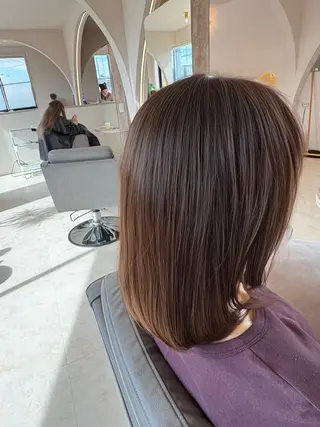 ミディアム 小暮 茜のヘアスタイル