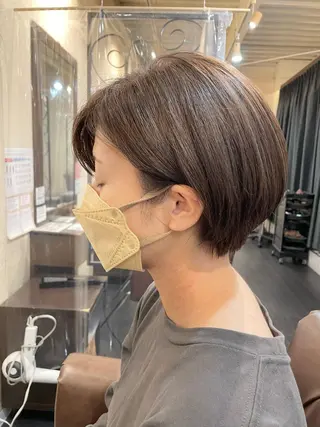 ショート カラー 西宮ハイトーンカラー ひらり💜のヘアスタイル