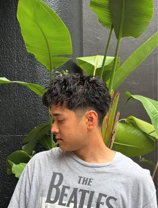 ショート パーマ メンズ メンズパーマ特化🔥 岩内皓大のヘアスタイル