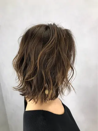 ミディアム カミヤマ リョウマのヘアスタイル