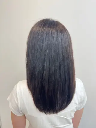 カラー 藤野 菜々美のヘアスタイル