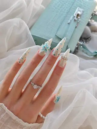 ネイル NEM nailstudioのネイルデザイン