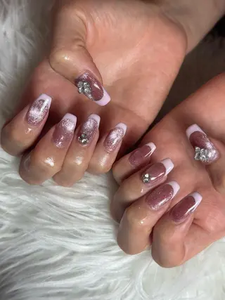 ネイル LAVISH 大和店 🤱子連れ大歓迎のネイルデザイン