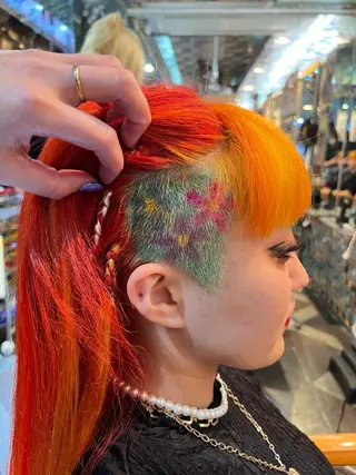 ミディアム カラー KOYA コヤのヘアスタイル