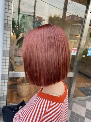 ショート カラー ハラダ ヒナミのヘアスタイル