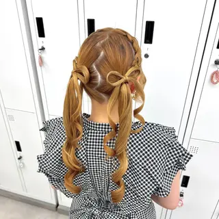 ロング ヘアアレンジ ヘアメ🎀推しカラー 🥣横浜/しほ🧸のヘアスタイル