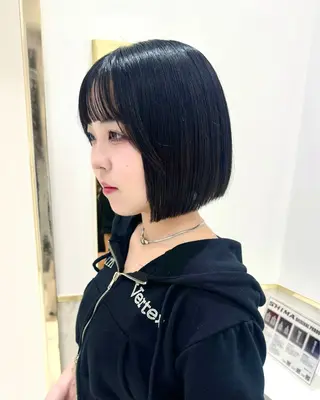 ショート カラー ヘアアレンジ 縮毛矯正🤍 ボブ/ HIKARIのヘアスタイル