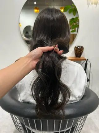 カラー 山本 麗のヘアスタイル