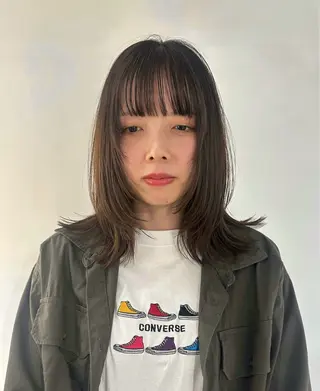 セミロング 似合わせカット🫧 吉見衣生のヘアスタイル