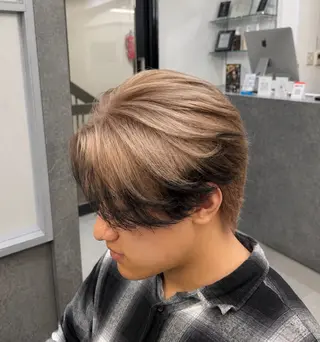 カラー メンズ メンズ特化✨ ハイトーン✨永井のヘアスタイル