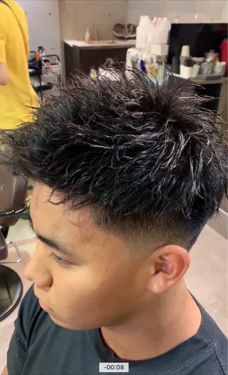 ショート メンズ 及川シゲル 髪質改善講師のヘアスタイル