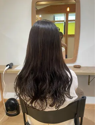 ロング 山口 里莉のヘアスタイル