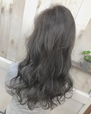 ロング Loob.TOKYO MIYA🌈のヘアスタイル