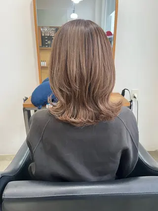 ミディアム カラー 平野 朋未のヘアスタイル