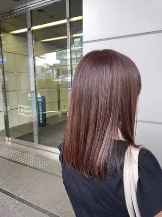 ミディアム カラー 佐藤 幸菜のヘアスタイル