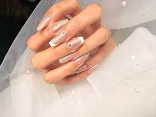 ミディアム Santolina Lilyのネイルデザイン