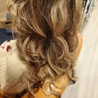 ロング カラー spa hair ark 富井直美のヘアスタイル