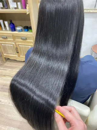 ロング 山口 栞奈のヘアスタイル