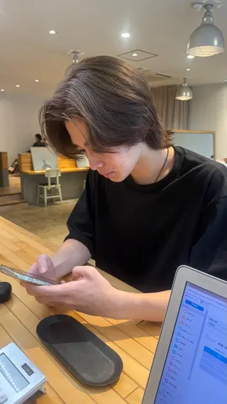 カラー メンズ NAVY 日 和のヘアスタイル