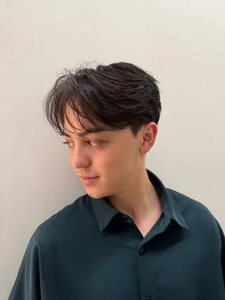 ミディアム パーマ メンズ 💈ニュアンスパーマ センターパート💈のヘアスタイル