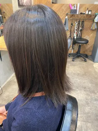 ミディアム 小山 奏良のヘアスタイル