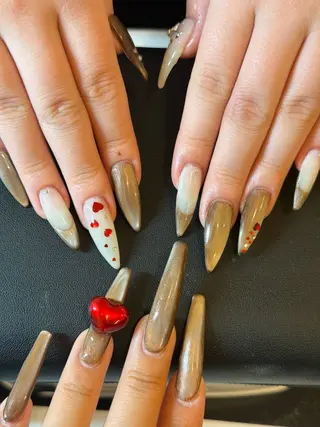 ネイル なぽ ❤︎ y2k/韓国nailのネイルデザイン