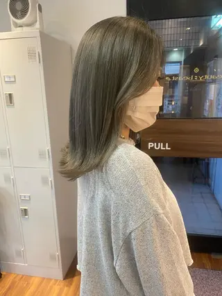 セミロング カラー ヘアアレンジ アイブロウ MOE /Zina横浜2ndのヘアスタイル