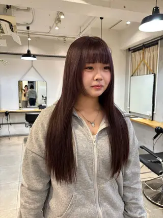 ロング 盛れる透明感カラー momokaのヘアスタイル