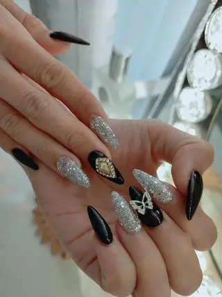 ネイル RUNWAY 　　のネイルデザイン