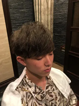 ショート カラー 【パーマ指名No1】 浅野空人のヘアスタイル