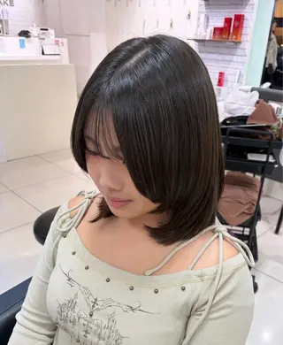 ミディアム 【艶髪特化】 🌟yumano🌟のヘアスタイル