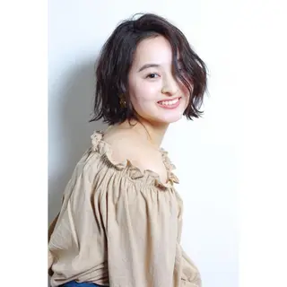 ショート カラー サワタ ミサのヘアスタイル