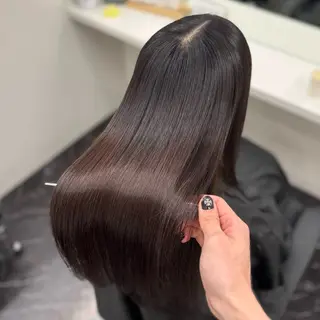 ロング パーマ 髪質改善Ⅰ透明感 艶カラーⅠたつやのヘアスタイル